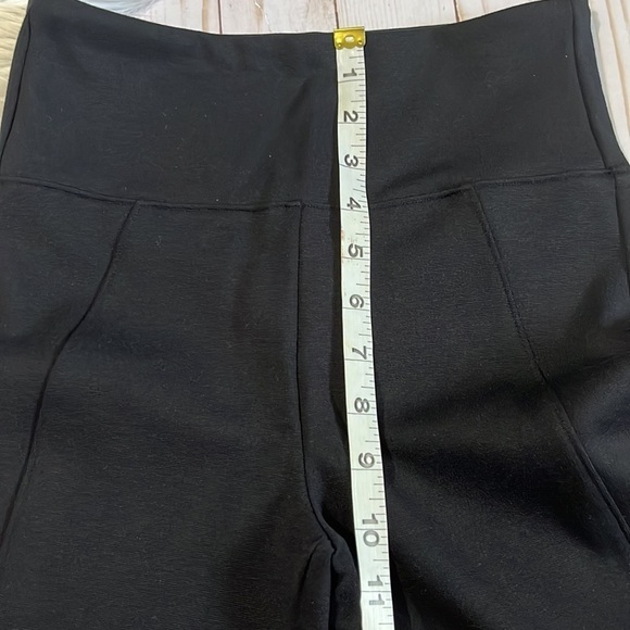 Spanx Assets black leggings size Small - Picture 5 of 7
